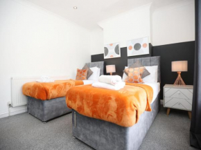 Kerry Croy - Lovely house, fantastic location with free parking, perfect for contractors and workers